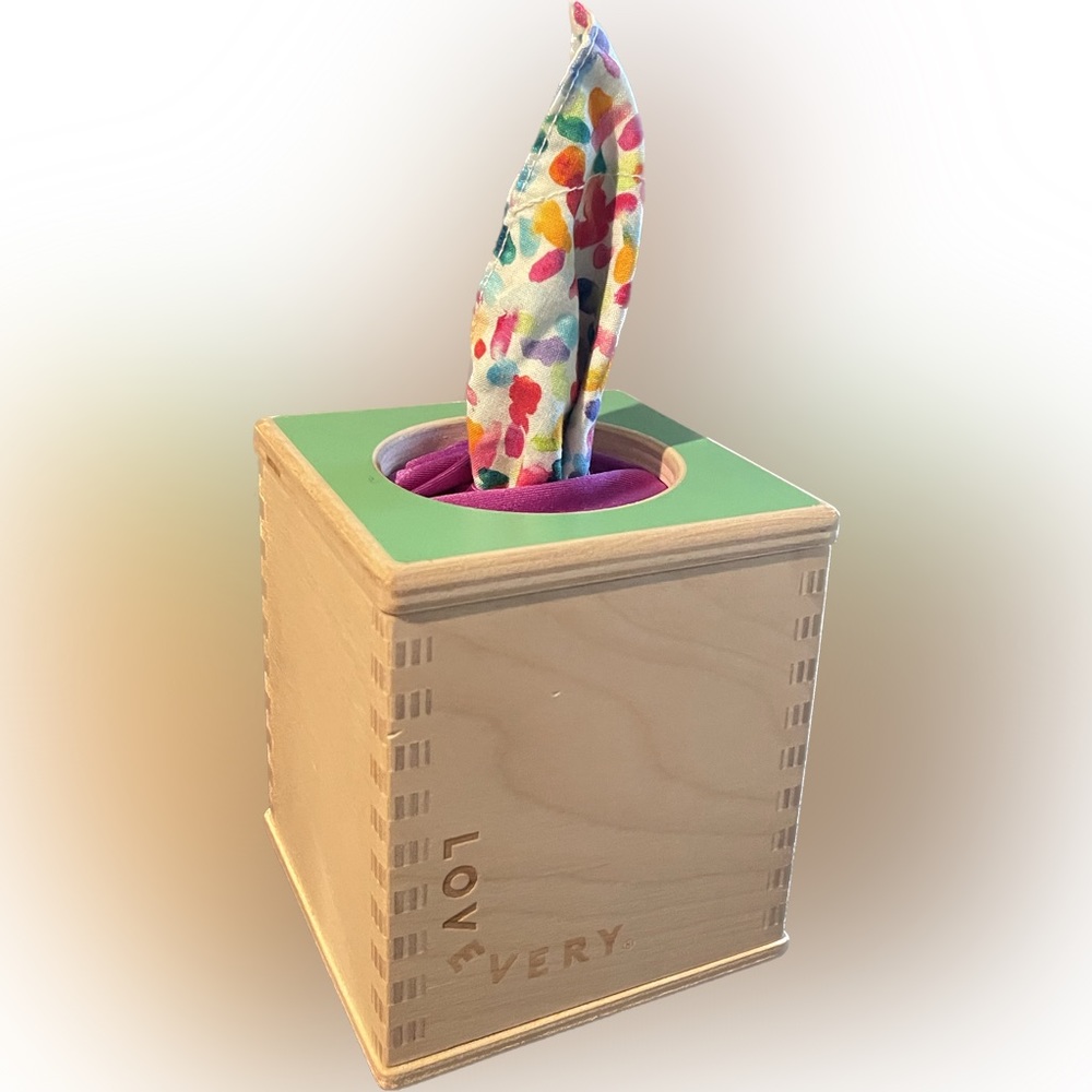 Lovevery Magic Tissue Box